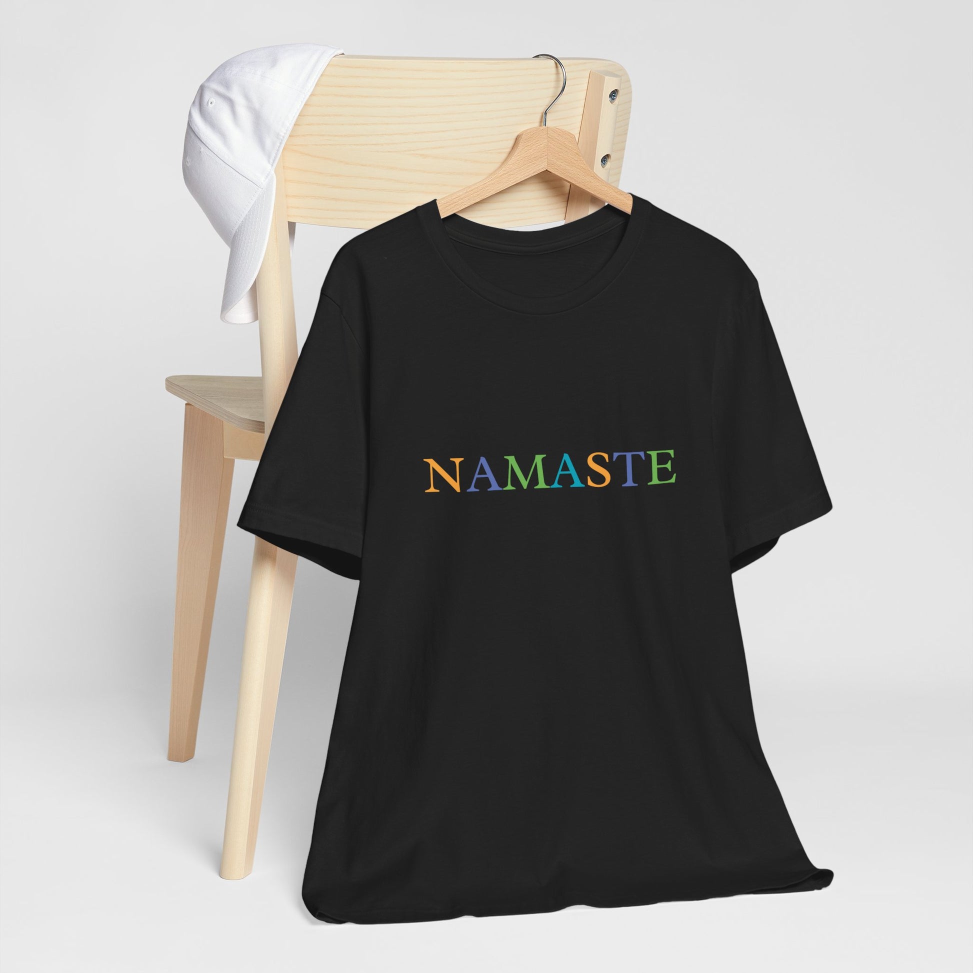 Tramunquiero NAMASTE Unisex T-Shirt mit Rundhalsausschnitt