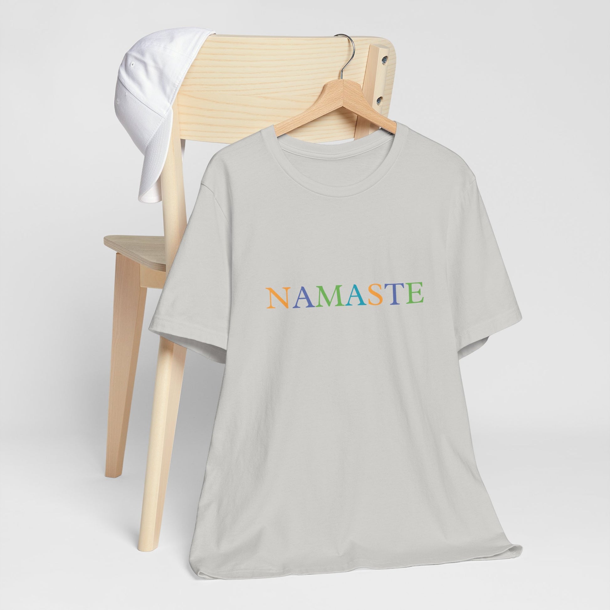 Tramunquiero NAMASTE Unisex T-Shirt mit Rundhalsausschnitt